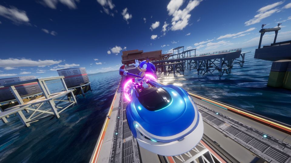 Personages in hun voertuigen in Sonic Racing: CrossWorlds.